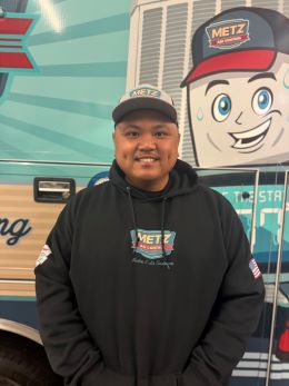 Cris Service Technician